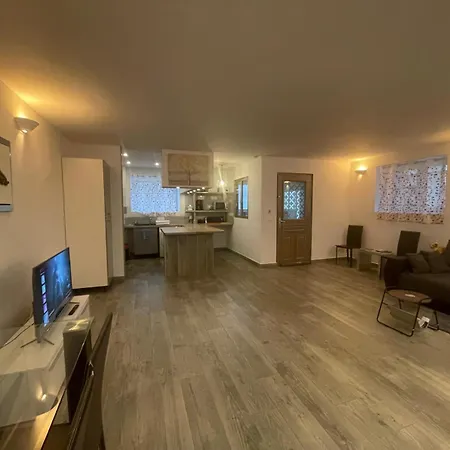 Proche Centre Parking Public Gratuit Appartement *