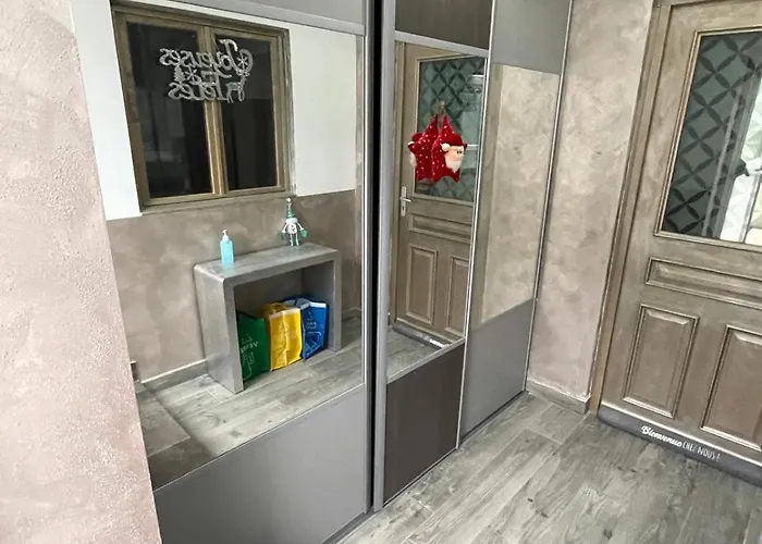 Proche Centre Parking Public Gratuit *