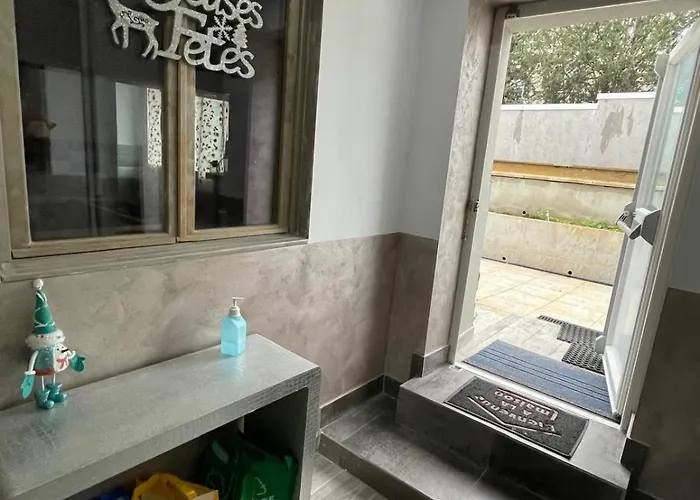 Proche Centre Parking Public Gratuit Apartment